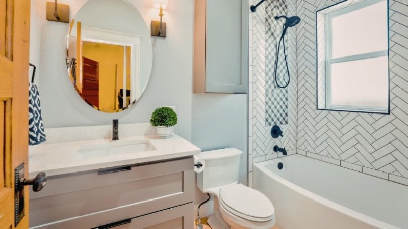 What Homeowners Should Know Before Starting a Bathroom Remodel in Tewksbury, MA